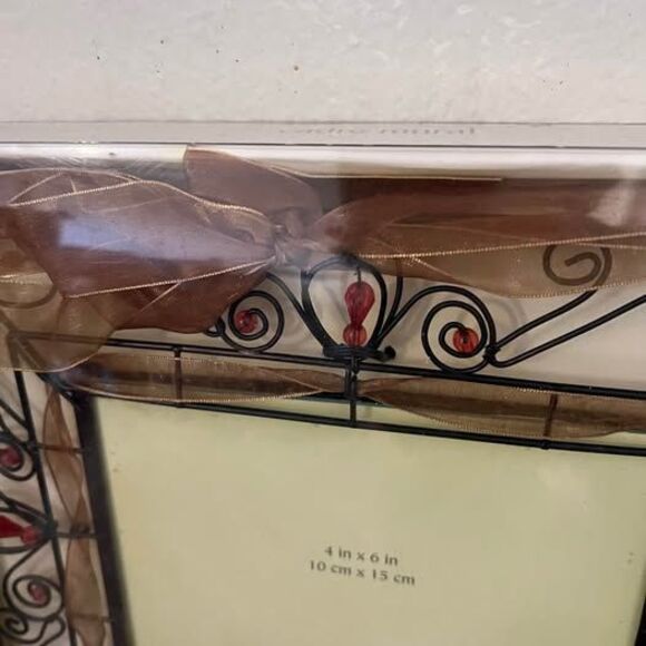 NWT Pier 1 4x6 Black Metal and Beaded Wire Rectangular Photo Frame - Picture 6 of 8